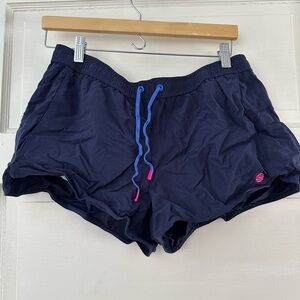 EUC LILLY PULITZER LUXLETIC SHORTS SIZE LARGE